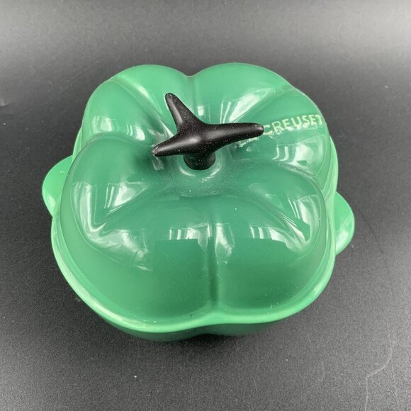 Le Creuset Green Bell Pepper Petite Casserole Stoneware Cocotte - Picture 7 of 8